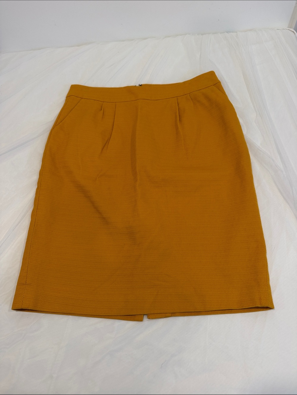 Banana Republic Women's Pleated Tulip Pencil Skirt Mustard Yellow Gold Size 8